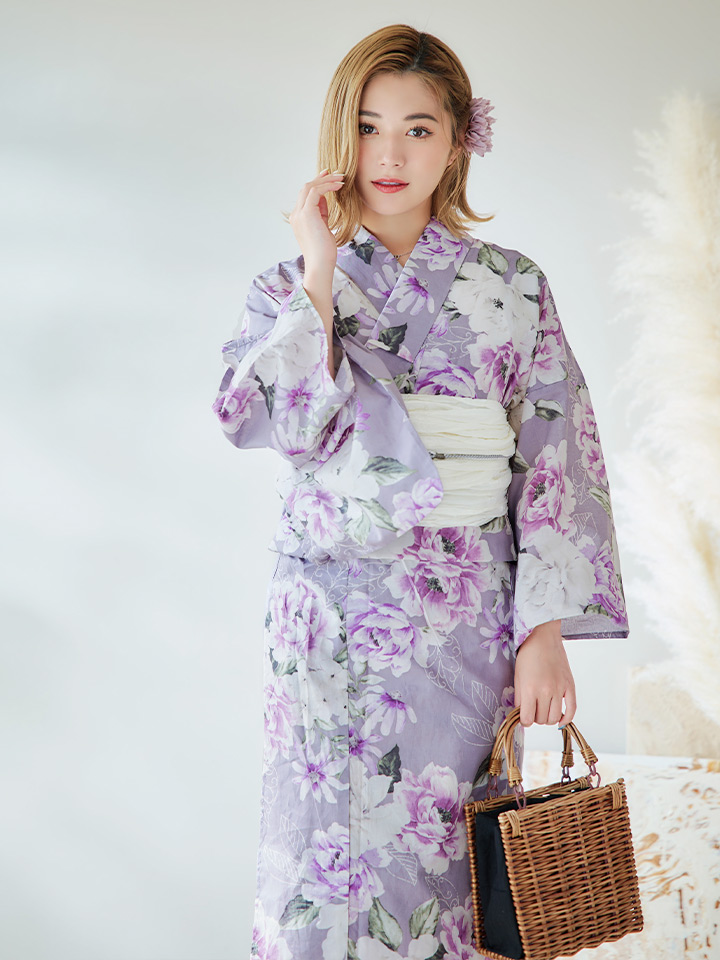 輝く高品質な 紫に桔梗と白ぼかし浴衣 / 紫の作り帯付き 浴衣 